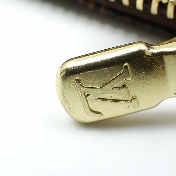 LOUIS VUITTON Brown Damier Mini Bag - Picture 9 of 9